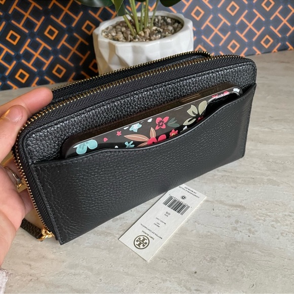 Tory Burch Britten large black wallet - Picture 4 of 14